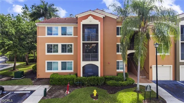 $305,000 | 1105 Reserve Court, Unit 201, Naples, FL 34105