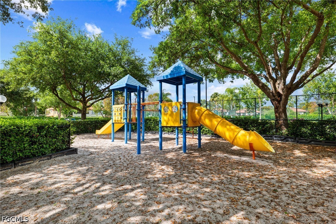 1105 Reserve Court, Unit 201 Naples, FL 34105 - Photo 28 of 30