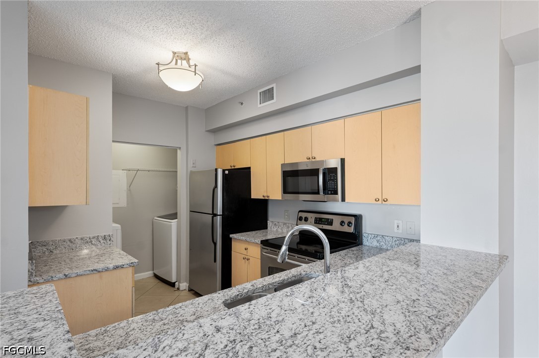 1105 Reserve Court, Unit 201 Naples, FL 34105 - Photo 6 of 30