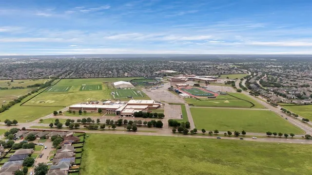 $2,550 | 4601 Greenham Ln., Fort Worth, TX 76036