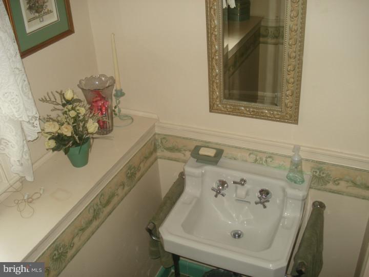 352 Rices Mill Road Wyncote, PA 19095 - Photo 12 of 25 Bathroom