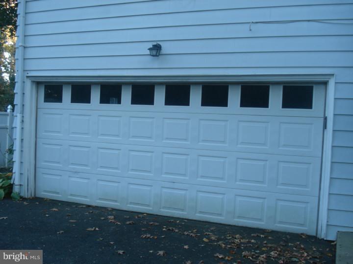 352 Rices Mill Road Wyncote, PA 19095 - Photo 5 of 25 Garage