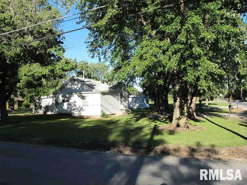 301 East Mine B Road Herrin, IL 62948 - Photo 3 of 18 Gallery Image 3