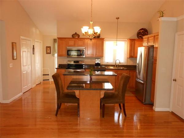 204 Russell Road, Unit D Westfield, MA 01085 - Photo 3 of 12 Gallery Image 3