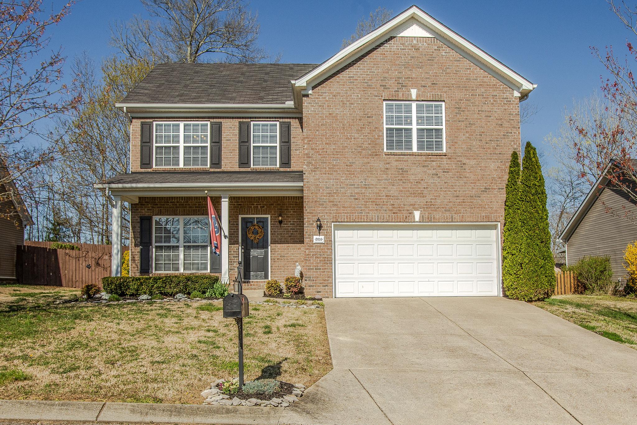 Welcome home to 2016 Red Jacket Trace, Spring Hill!