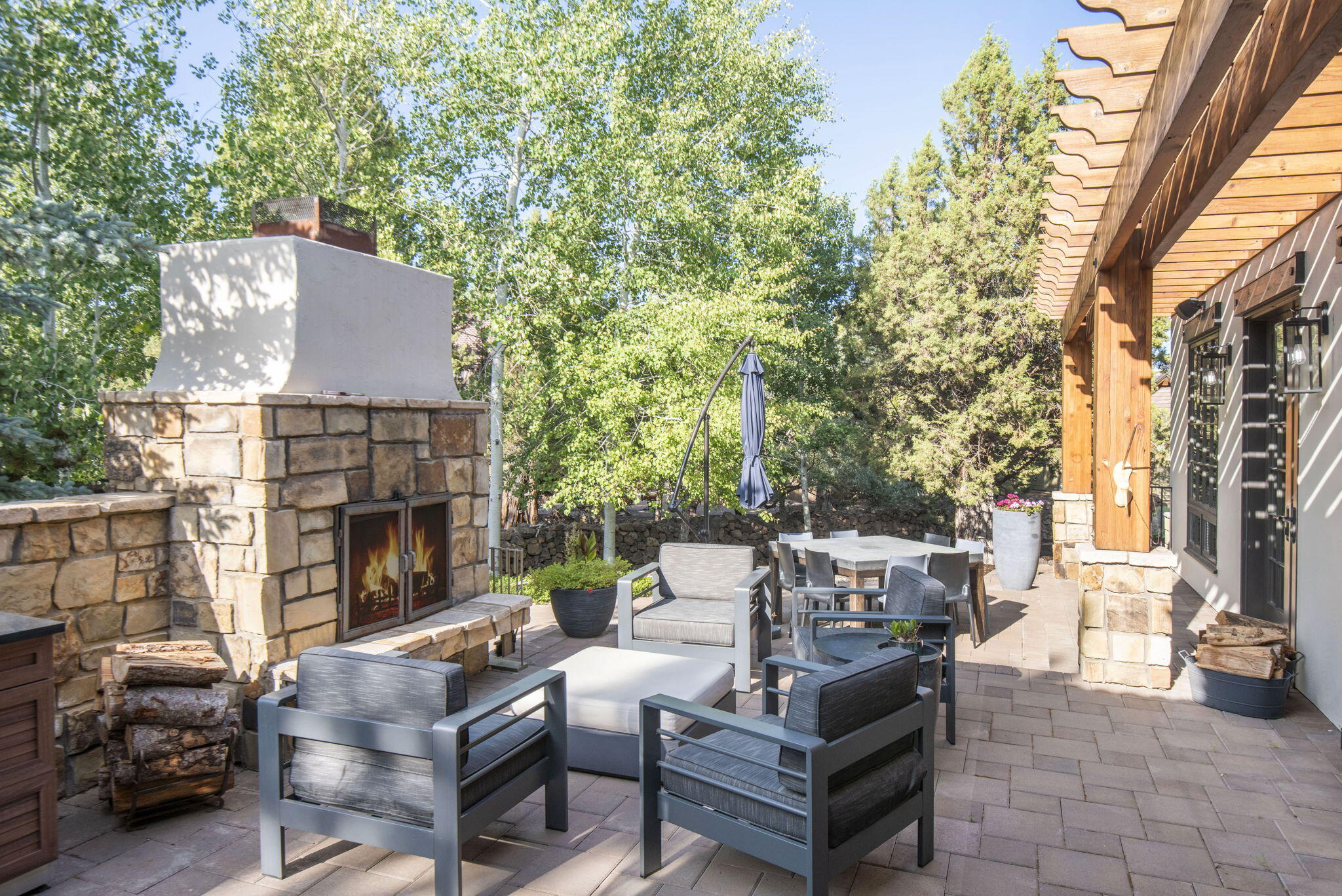 23062 Canyon View Loop Bend, OR 97701 - Photo 14 of 64 59-web-or-mls-DSC_2231