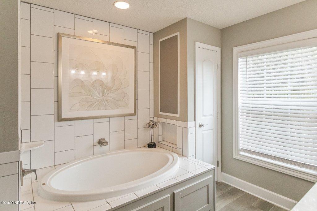 221 North Saxxon Road St. Augustine, FL 32092 - Photo 24 of 64 Master Bath