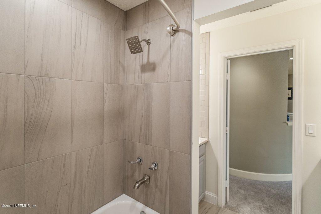 221 North Saxxon Road St. Augustine, FL 32092 - Photo 32 of 64 Upstairs Bath