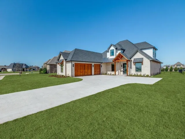 $819,500 | 1165 Stone Bridge Pass, Gunter, TX 75058