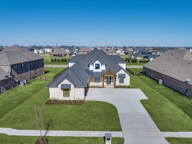 $819,500 | 1165 Stone Bridge Pass, Gunter, TX 75058