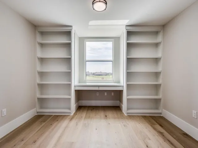 $819,500 | 1165 Stone Bridge Pass, Gunter, TX 75058