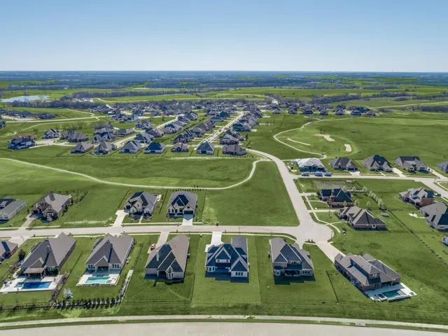 $819,500 | 1165 Stone Bridge Pass, Gunter, TX 75058