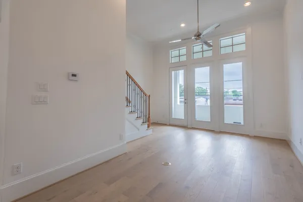 $2,400 | 4057 Leeland Street, Houston, TX 77023