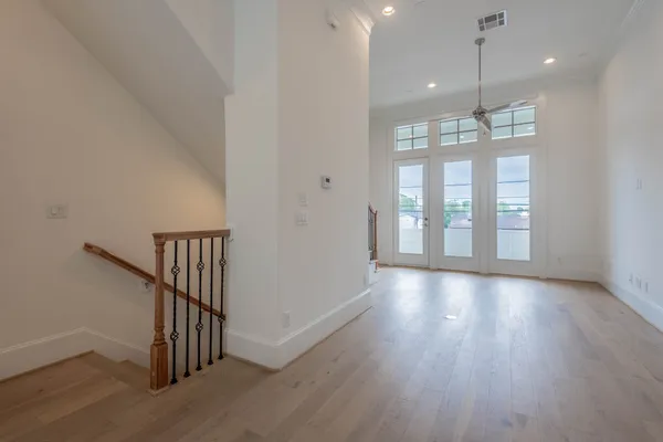 $2,400 | 4057 Leeland Street, Houston, TX 77023