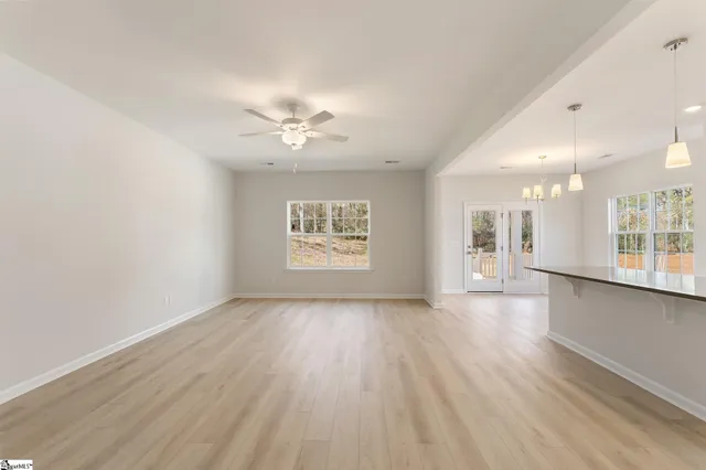 $359,000 | 118 Lakeside Drive, Anderson, SC 29621