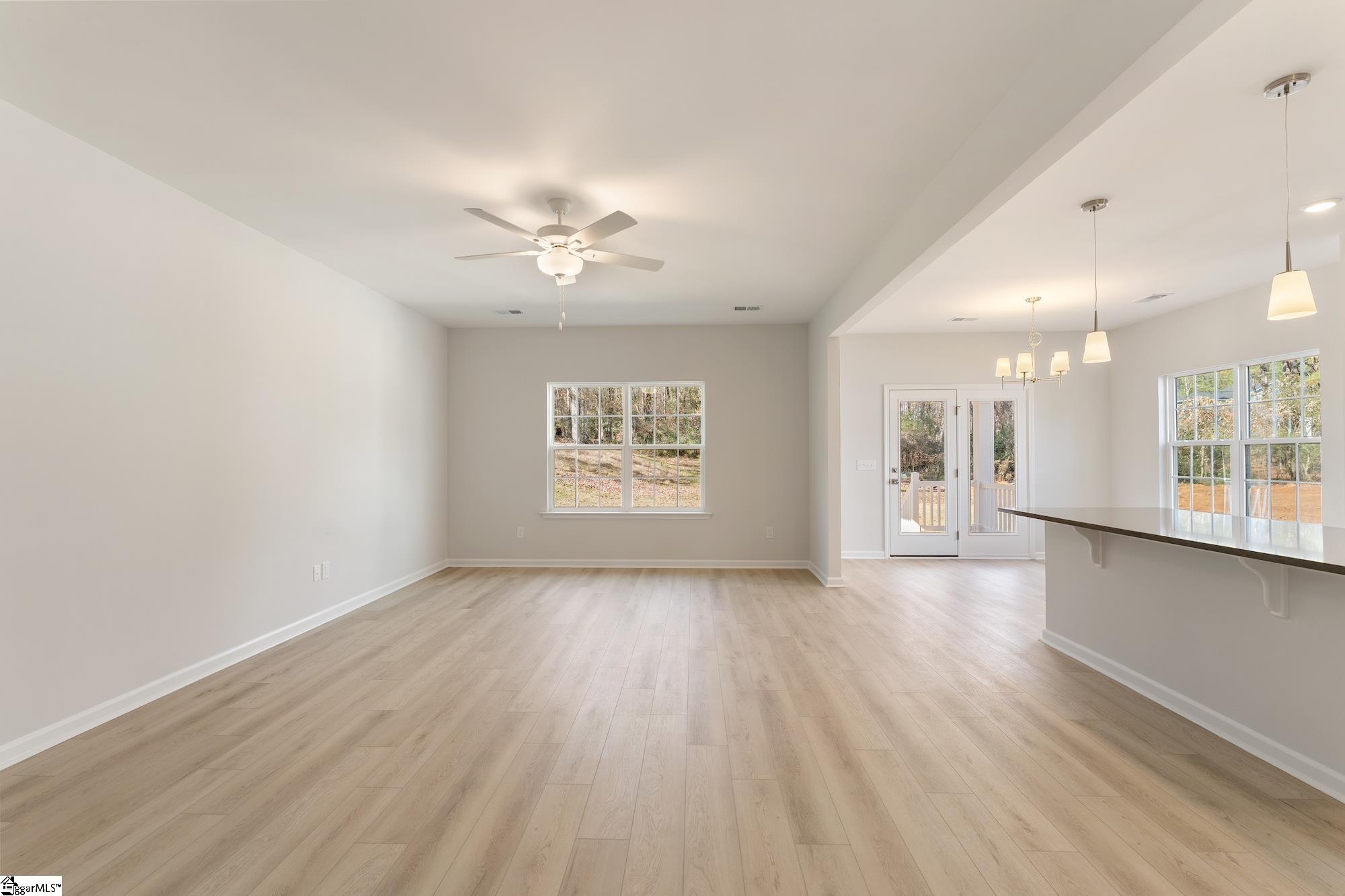 118 Lakeside Drive Anderson, SC 29621 - Photo 2 of 23