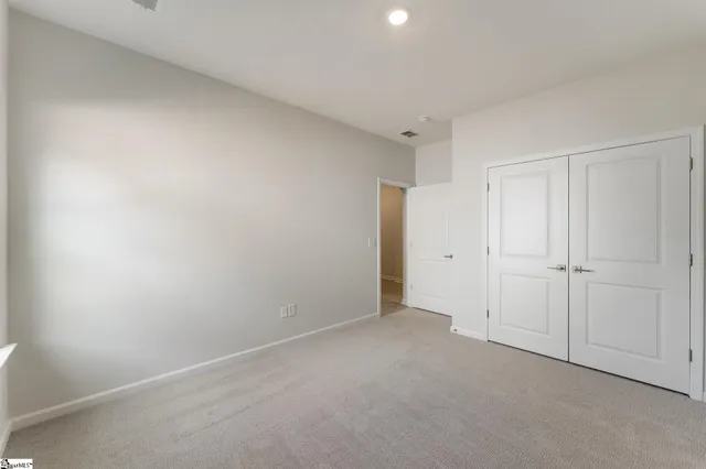 $359,000 | 118 Lakeside Drive, Anderson, SC 29621