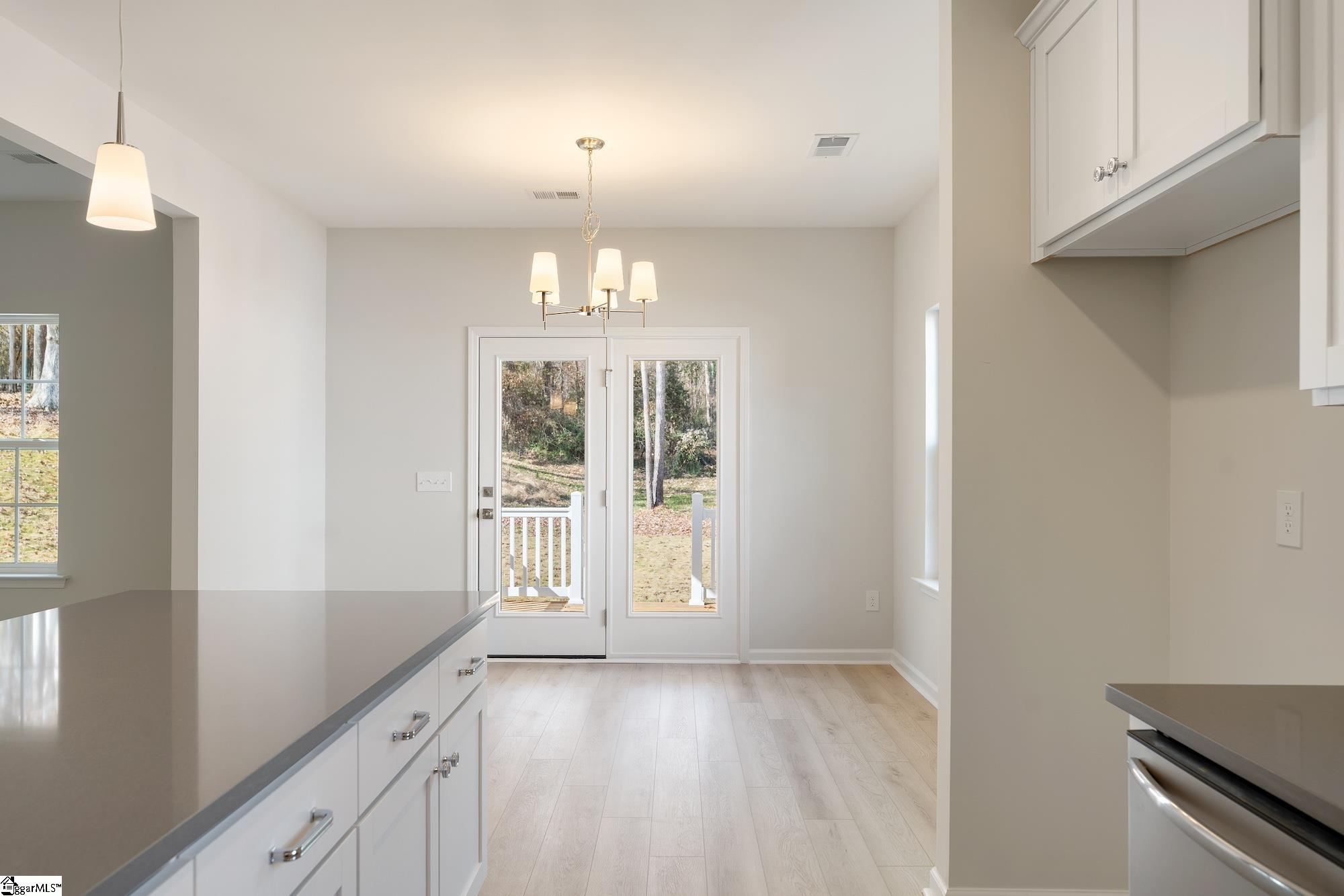 118 Lakeside Drive Anderson, SC 29621 - Photo 8 of 23