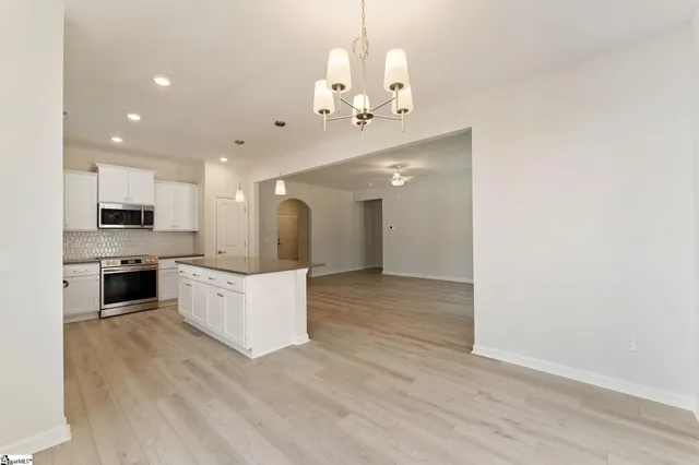 $359,000 | 118 Lakeside Drive, Anderson, SC 29621