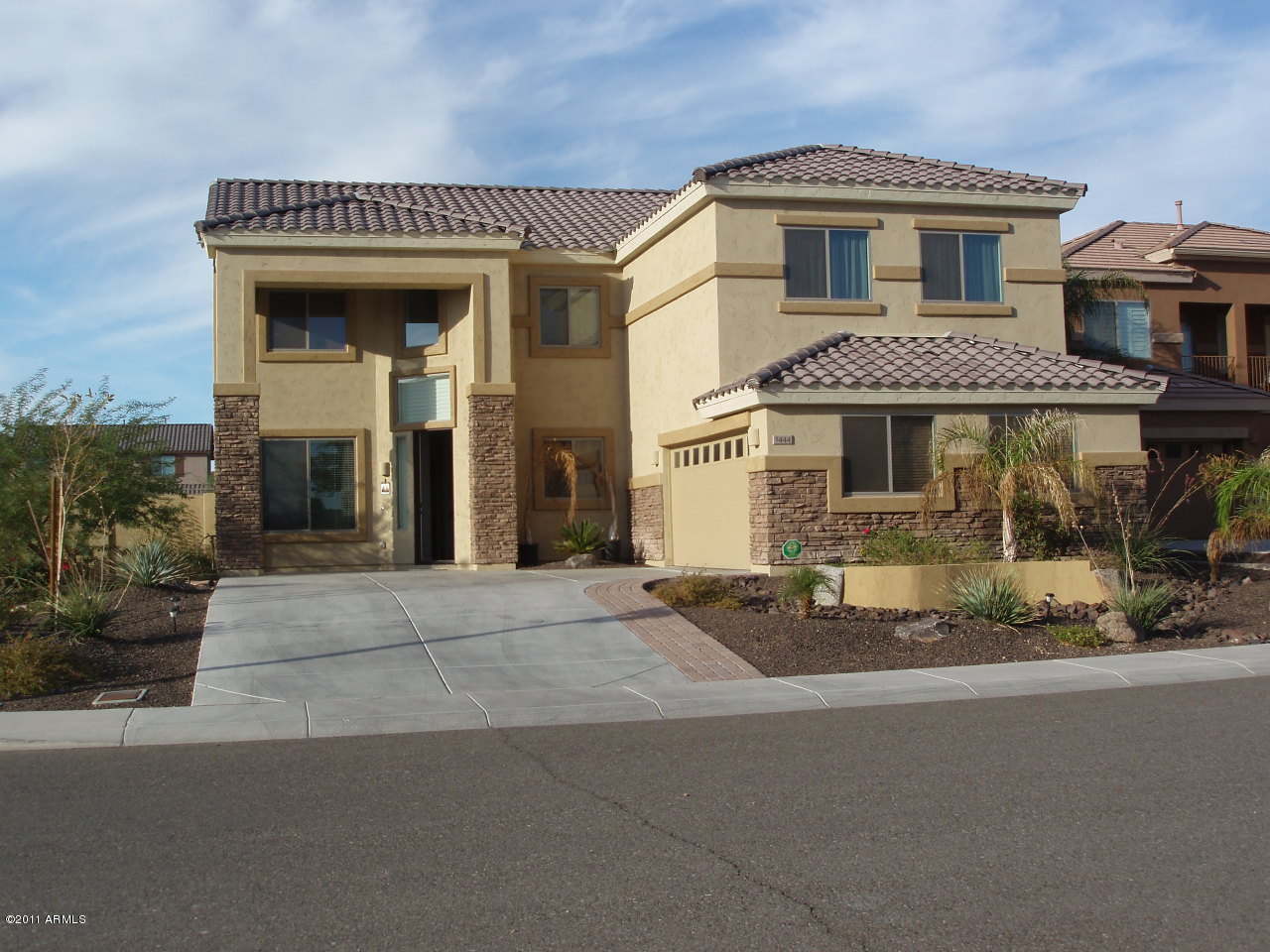 5444 West Red Bird Road Phoenix, AZ 85083 - Photo 3 of 12 Driveway
