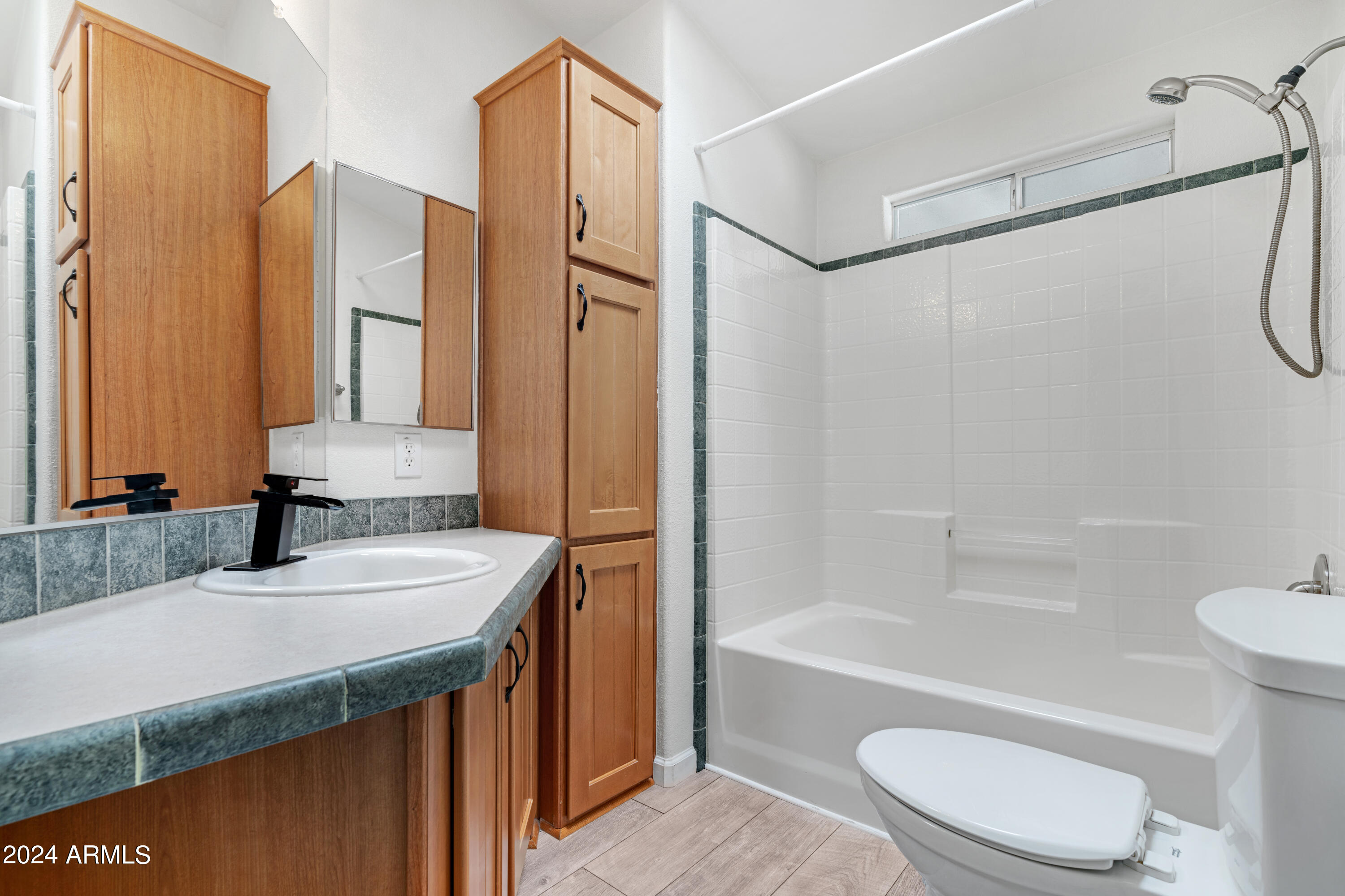 2550 South Ellsworth Road, Unit 664 Mesa, AZ 85209 - Photo 19 of 44 Guest Bathroom