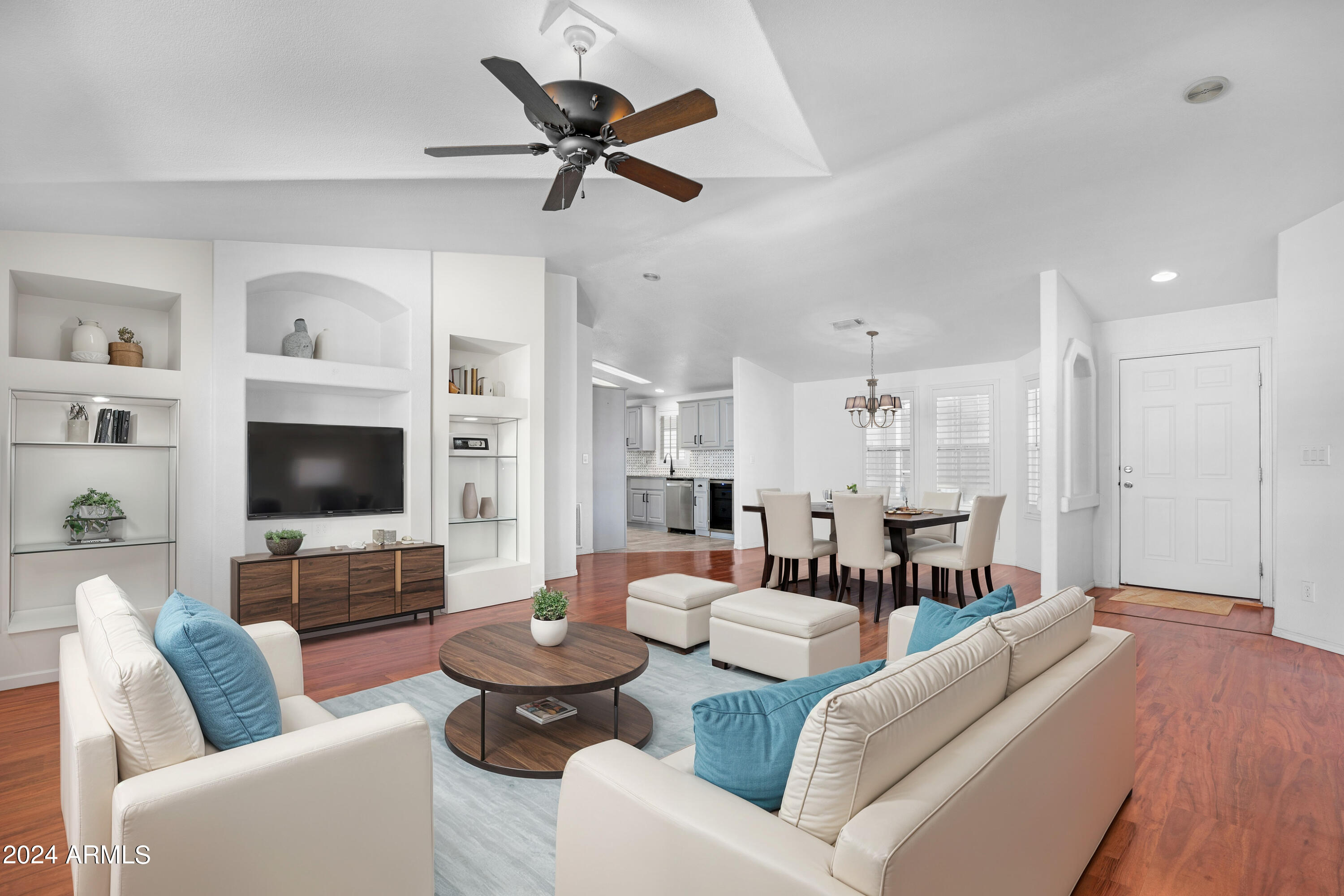 2550 South Ellsworth Road, Unit 664 Mesa, AZ 85209 - Photo 2 of 44 Living Room