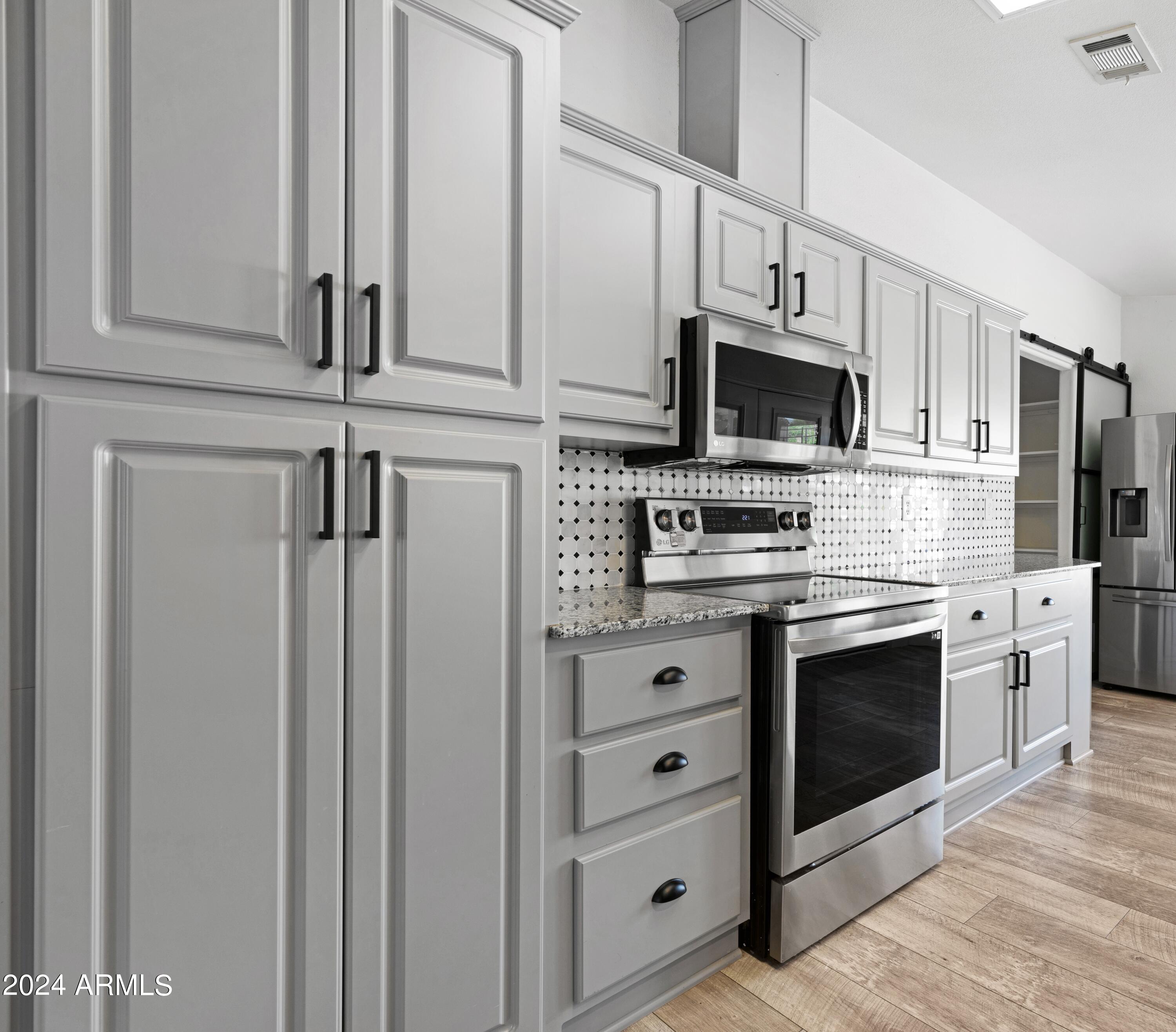 2550 South Ellsworth Road, Unit 664 Mesa, AZ 85209 - Photo 8 of 44 Kitchen
