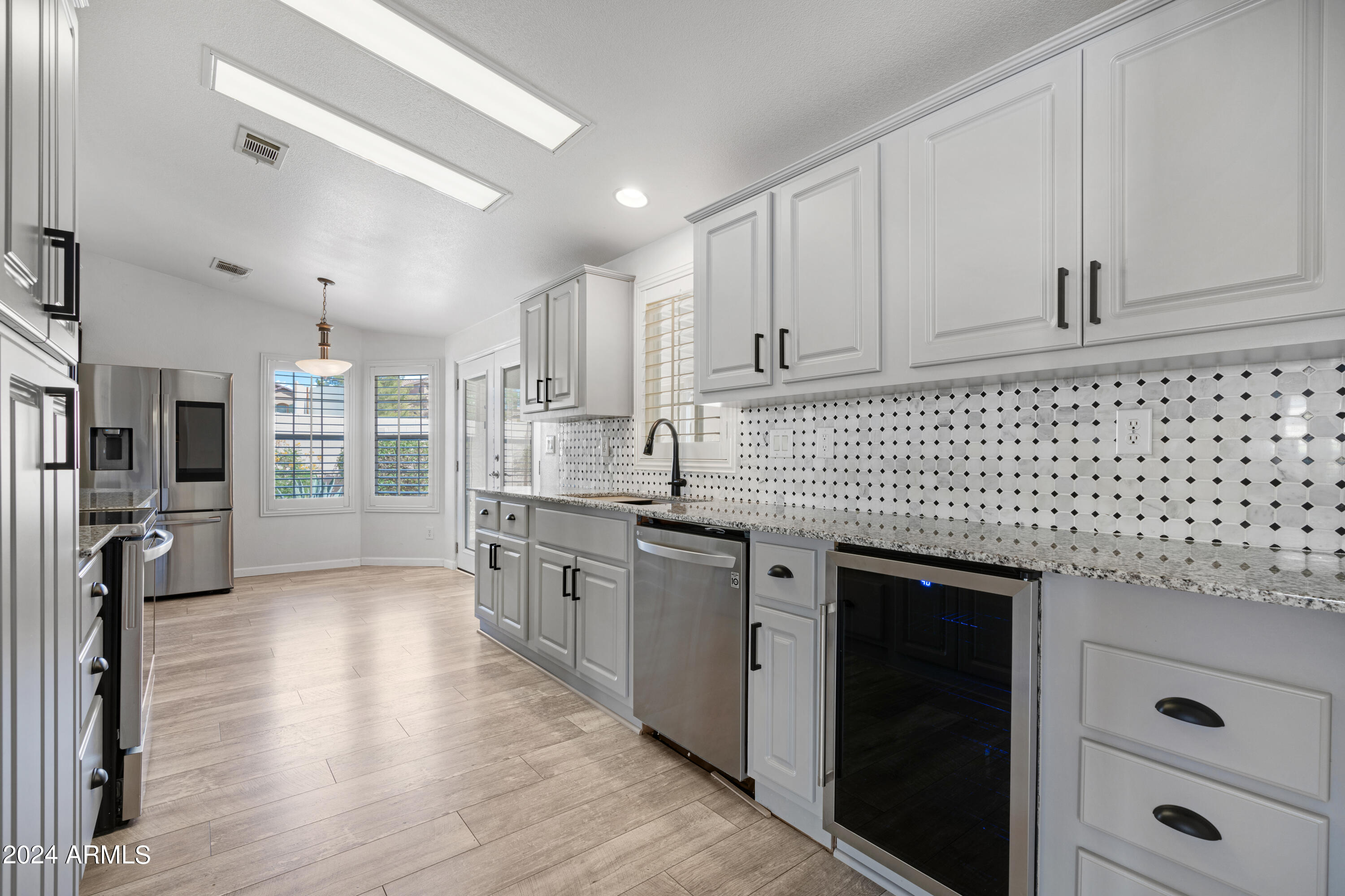 2550 South Ellsworth Road, Unit 664 Mesa, AZ 85209 - Photo 9 of 44 Kitchen