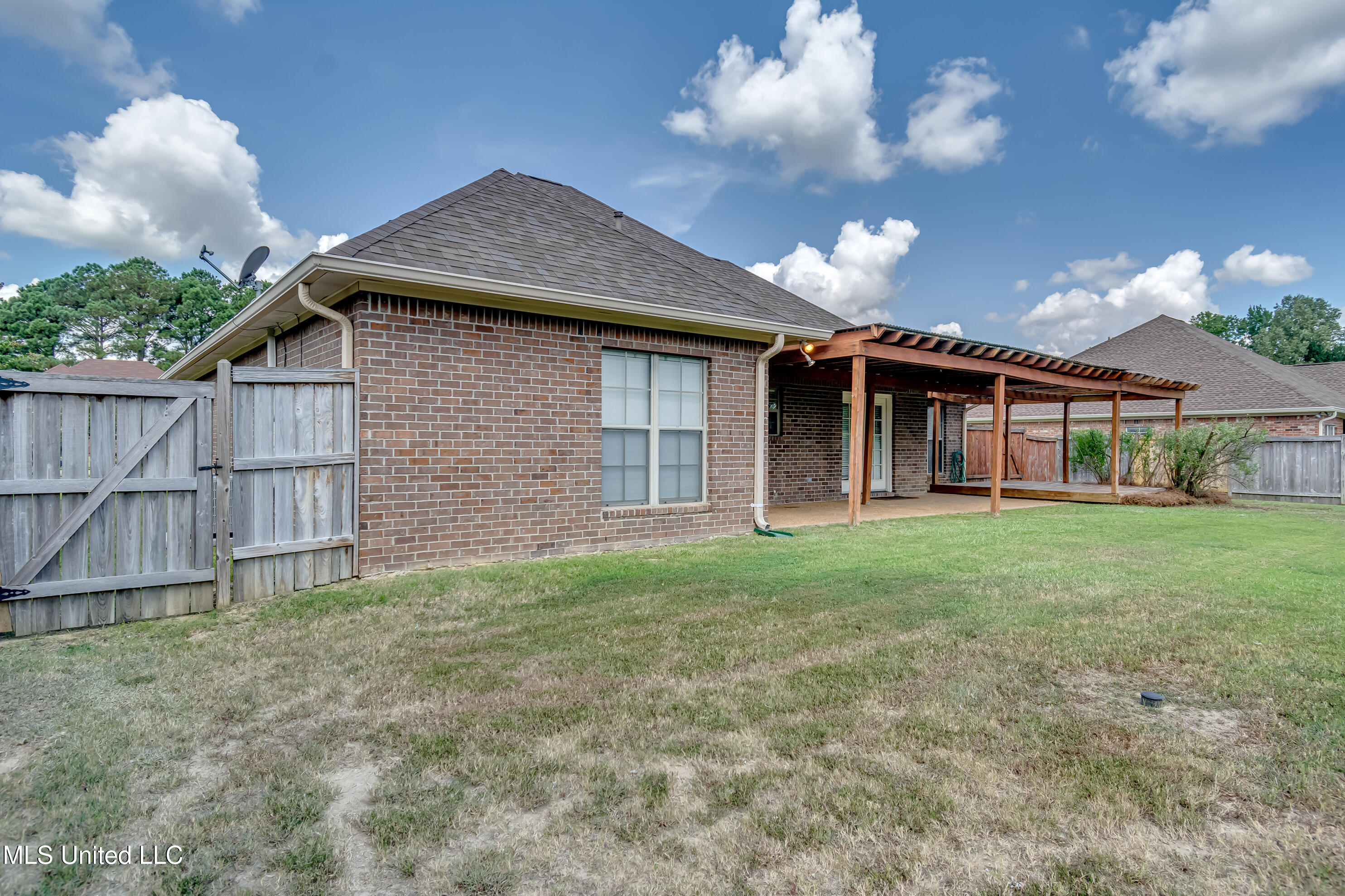 218 Cres Ridge Drive Madison, MS 39110 - Photo 20 of 63 218 Crescent Ridge Dr-19