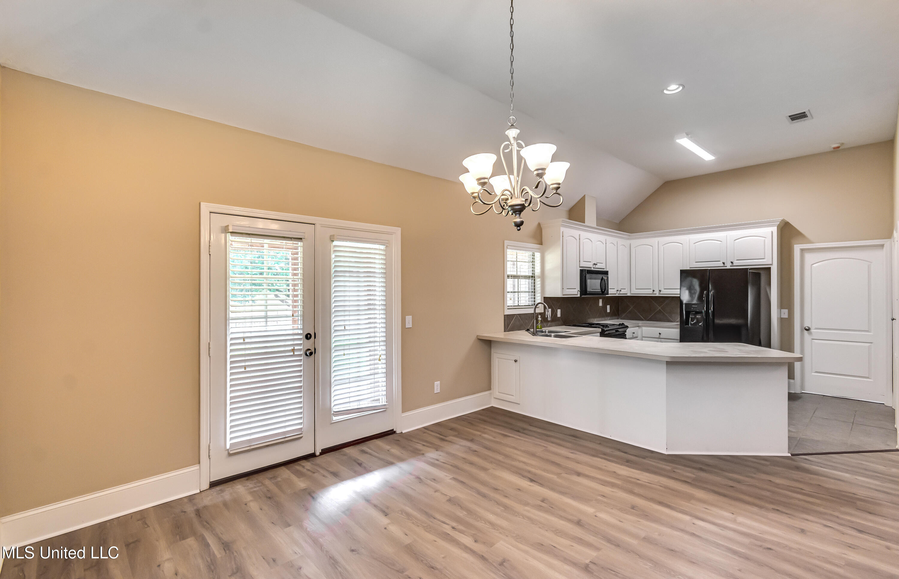 218 Cres Ridge Drive Madison, MS 39110 - Photo 30 of 63 218 Crescent Ridge Dr-29