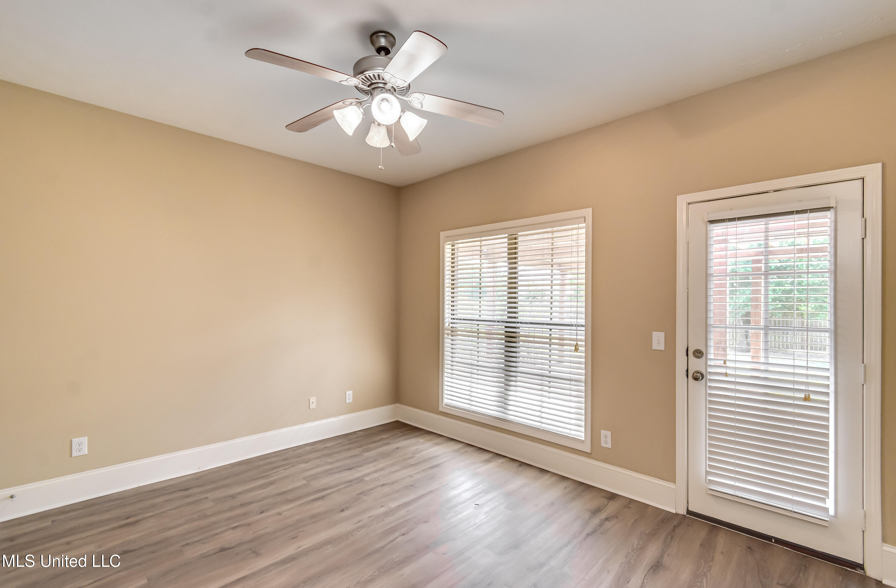 218 Cres Ridge Drive Madison, MS 39110 - Photo 39 of 63 218 Crescent Ridge Dr-38