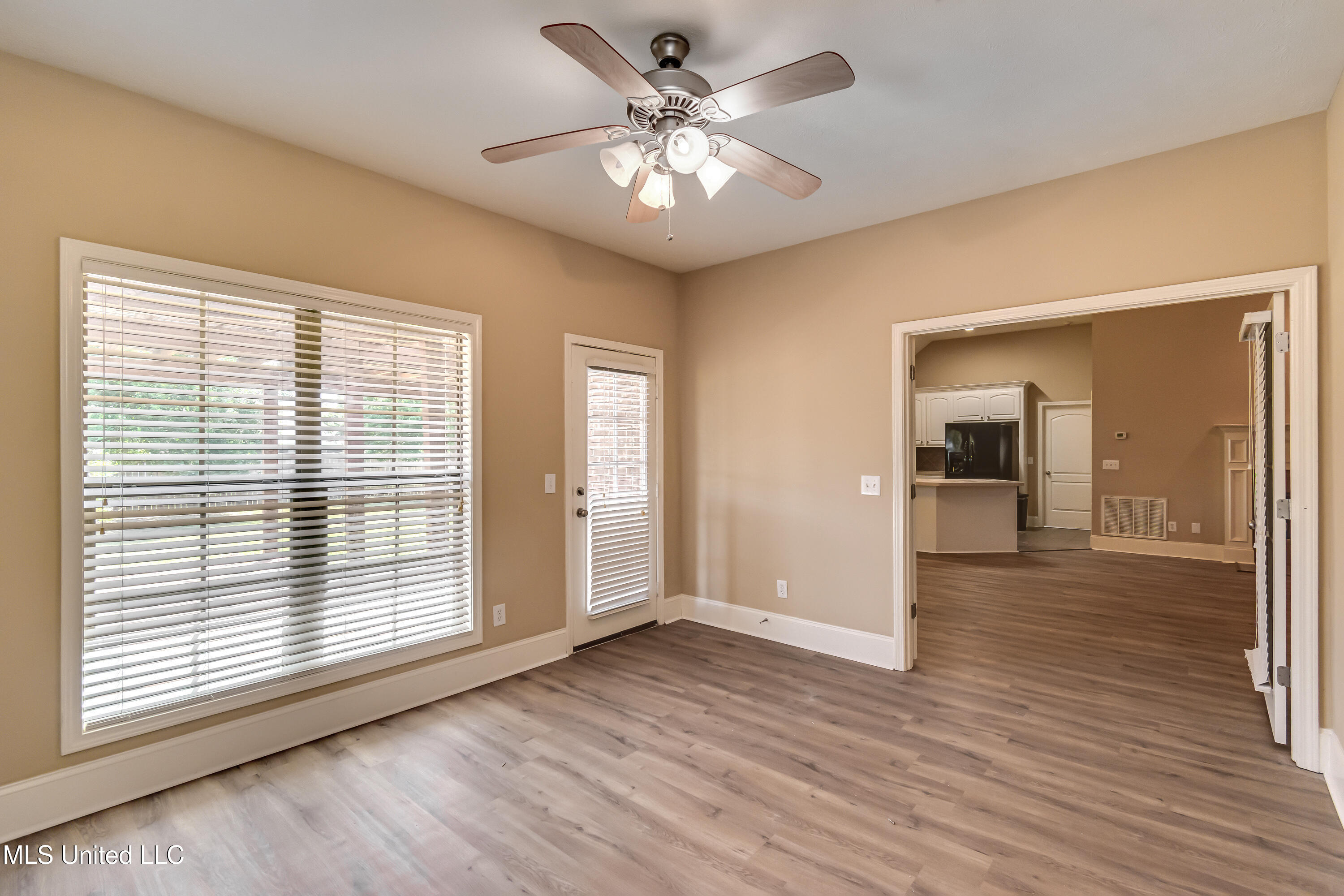 218 Cres Ridge Drive Madison, MS 39110 - Photo 42 of 63 218 Crescent Ridge Dr-41