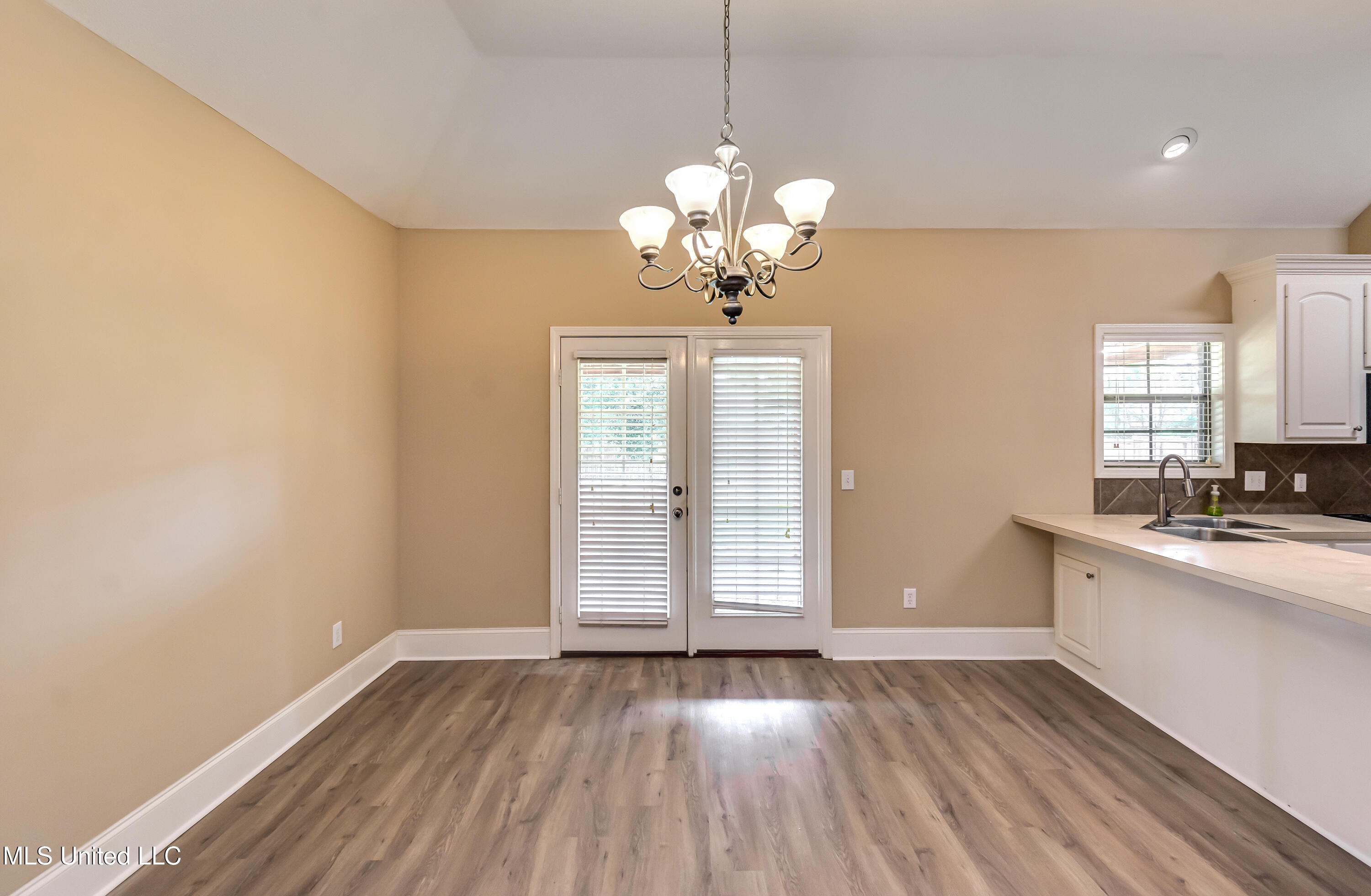 218 Cres Ridge Drive Madison, MS 39110 - Photo 43 of 63 218 Crescent Ridge Dr-42