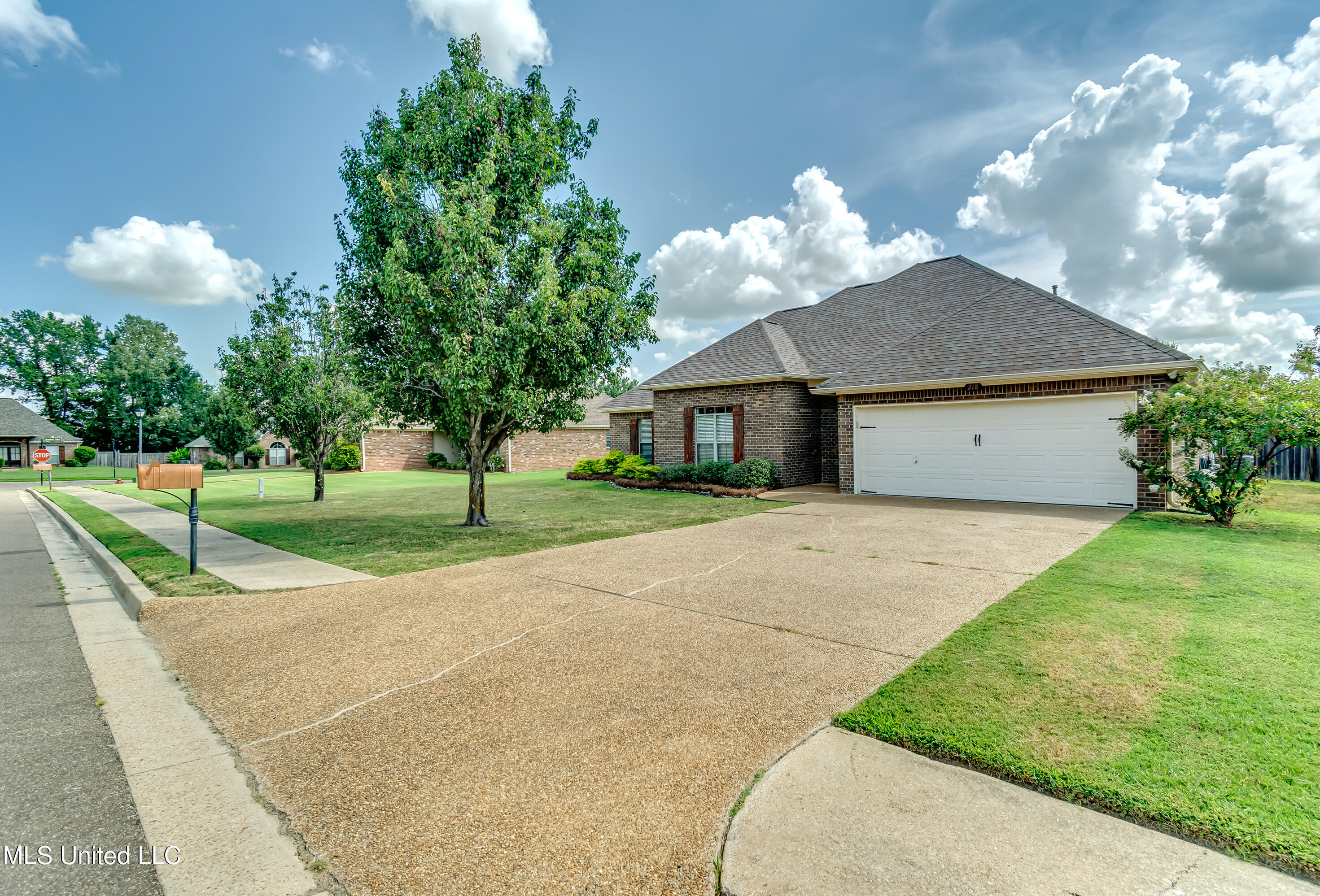 218 Cres Ridge Drive Madison, MS 39110 - Photo 5 of 63 218 Crescent Ridge Dr-4
