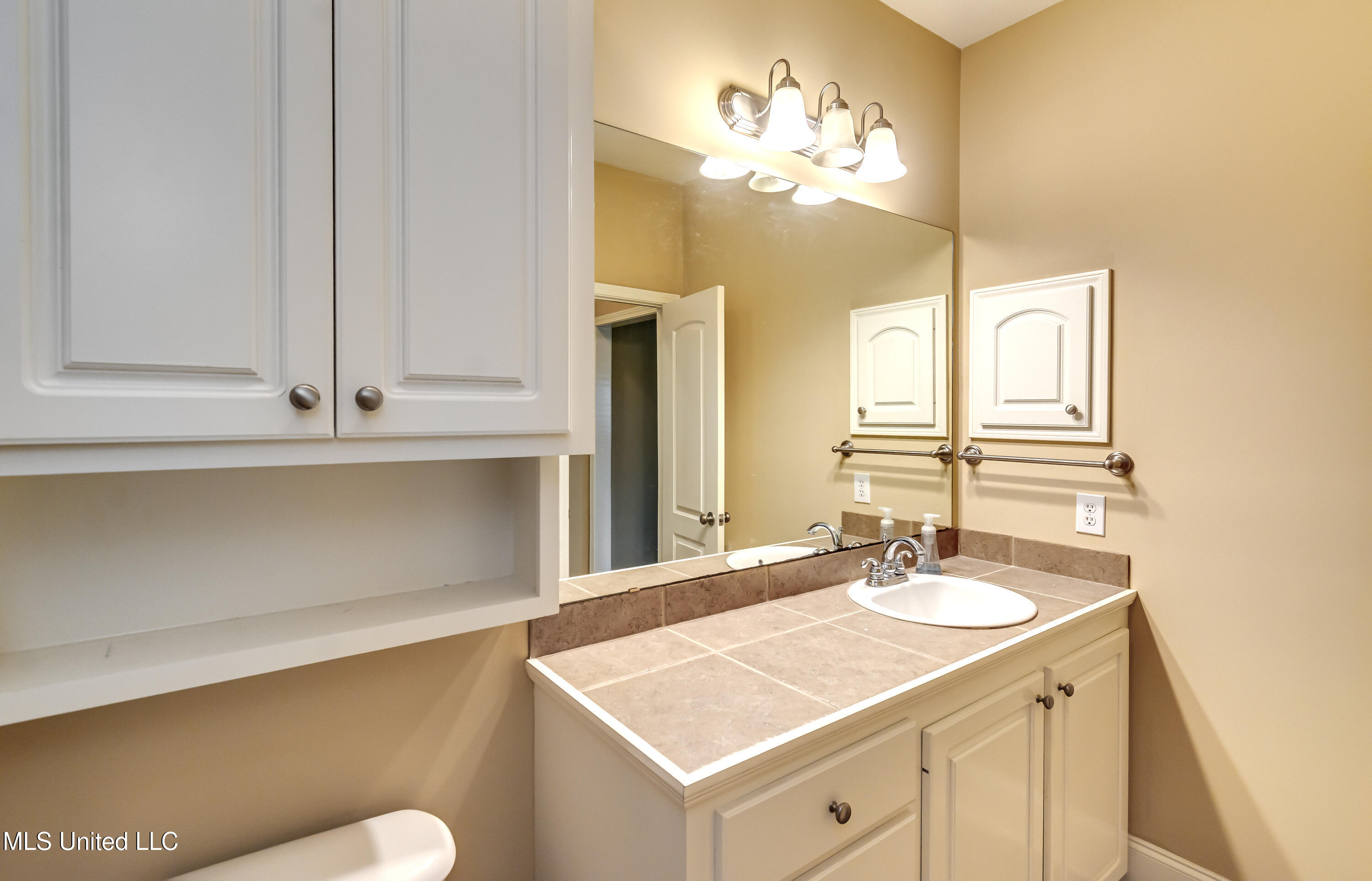 218 Cres Ridge Drive Madison, MS 39110 - Photo 55 of 63 218 Crescent Ridge Dr-54