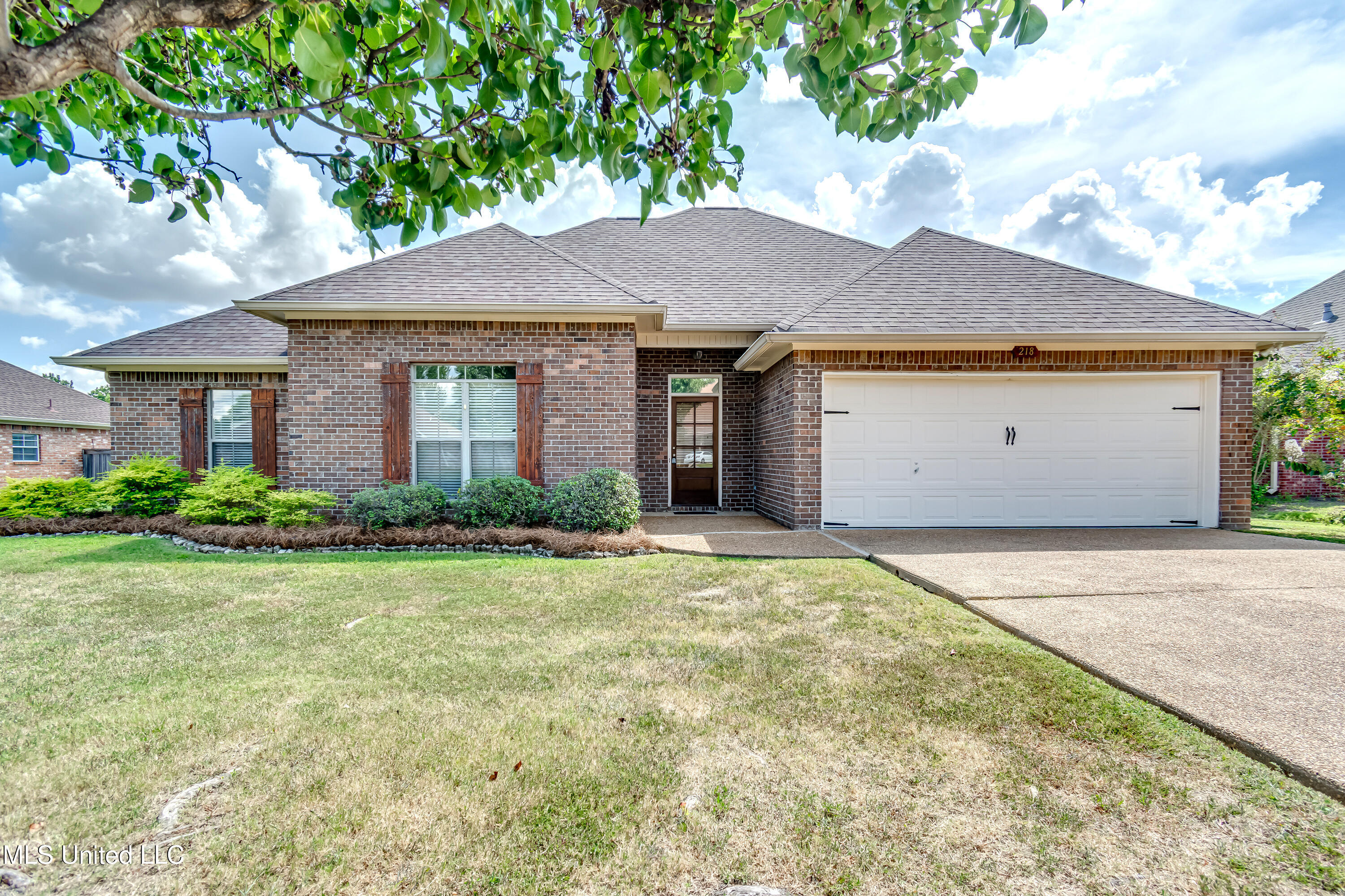 218 Cres Ridge Drive Madison, MS 39110 - Photo 8 of 63 218 Crescent Ridge Dr-7