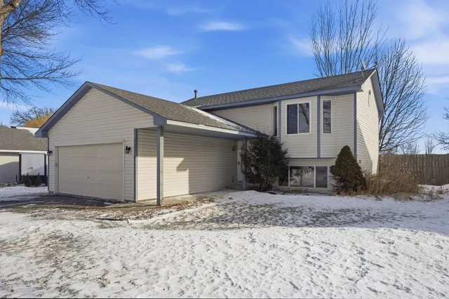 $344,900 | 1074 Meadow Street, Cologne, MN 55322