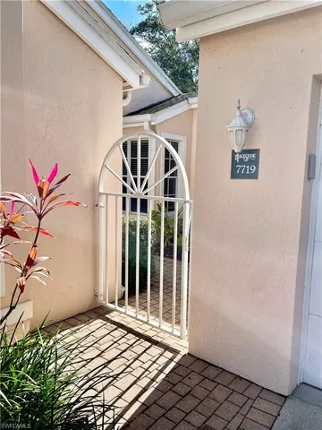 $3,300 | 7719 Ahoy Avenue, Naples, FL 34109