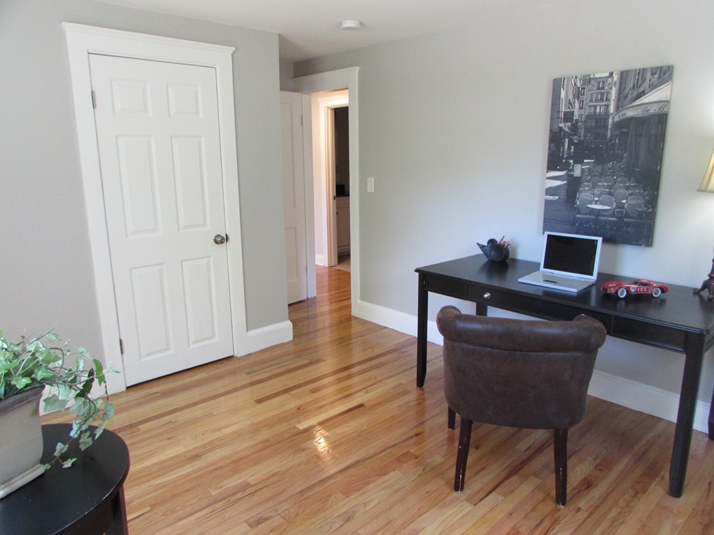 11 Grace Road Wayland, MA 01778 - Photo 16 of 26 Gallery Image 16