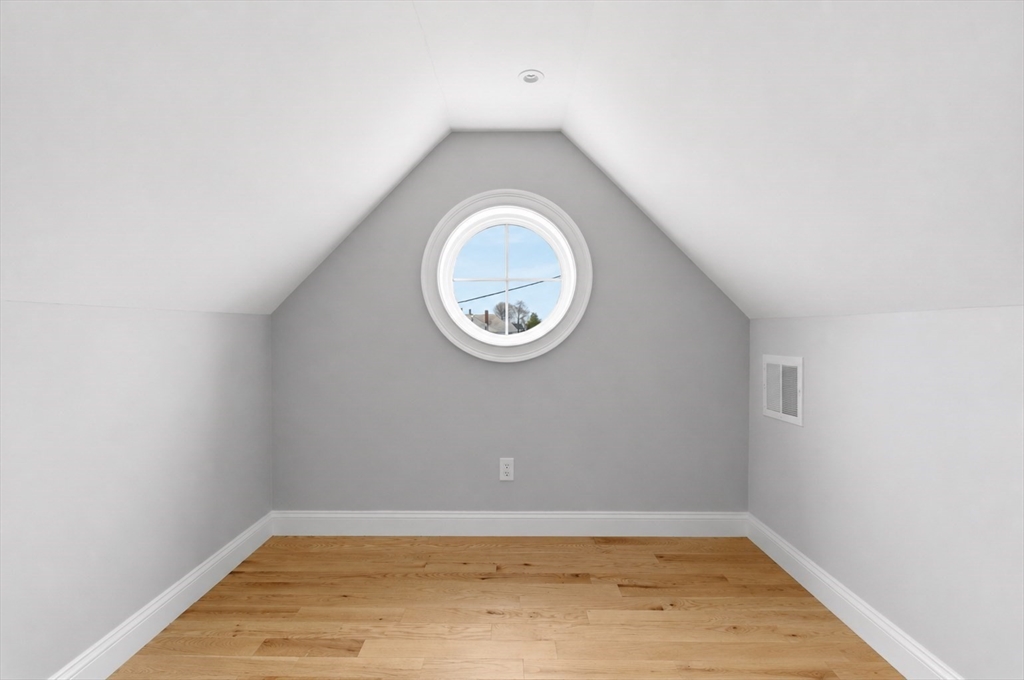 39 French Street Watertown, MA 02472 - Photo 11 of 33