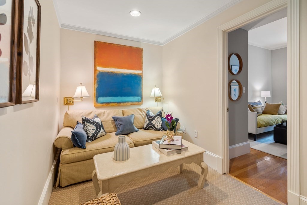 84 Commonwealth Avenue, Unit 4 Boston, MA 02116 - Photo 24 of 39