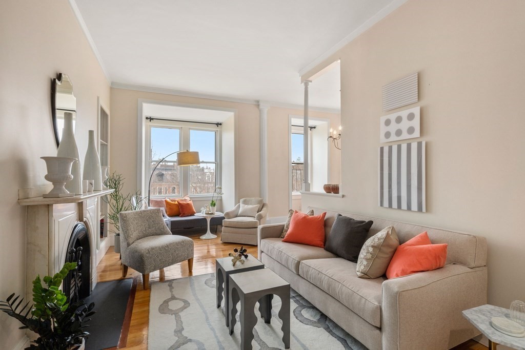 84 Commonwealth Avenue, Unit 4 Boston, MA 02116 - Photo 6 of 39