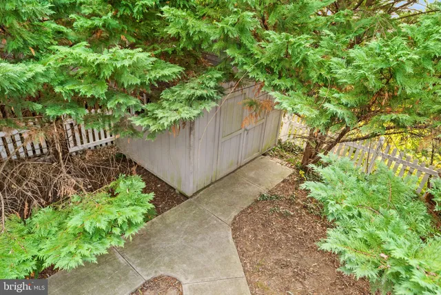 $599,900 | 212 Fairfield Drive, Winchester, VA 22602