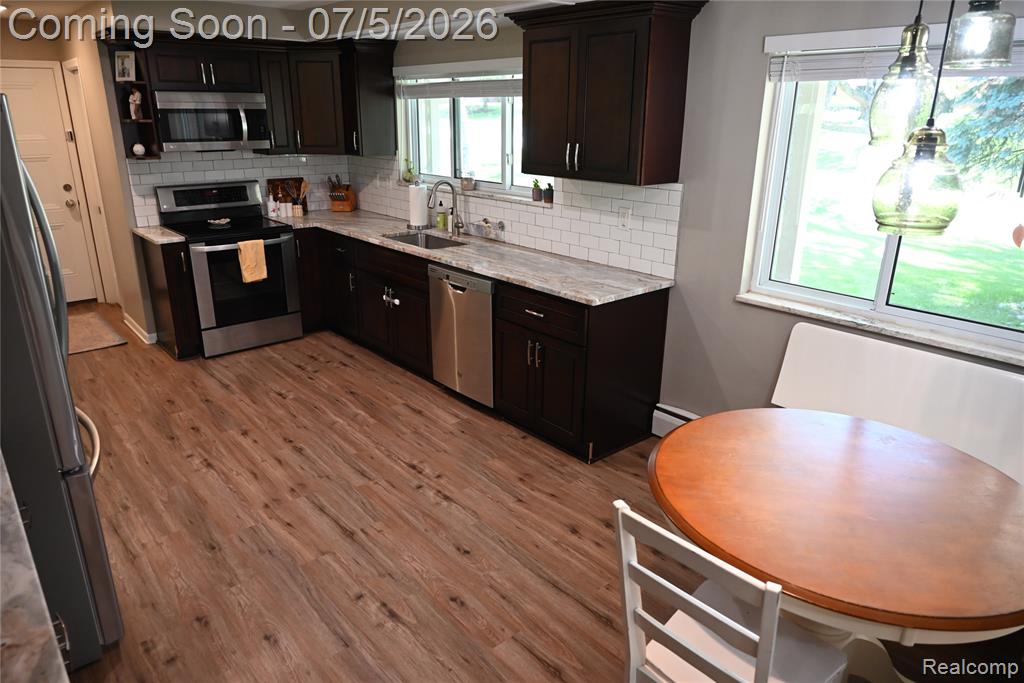 917 South Reading Road Bloomfield Hills, MI 48304 - Photo 9 of 41