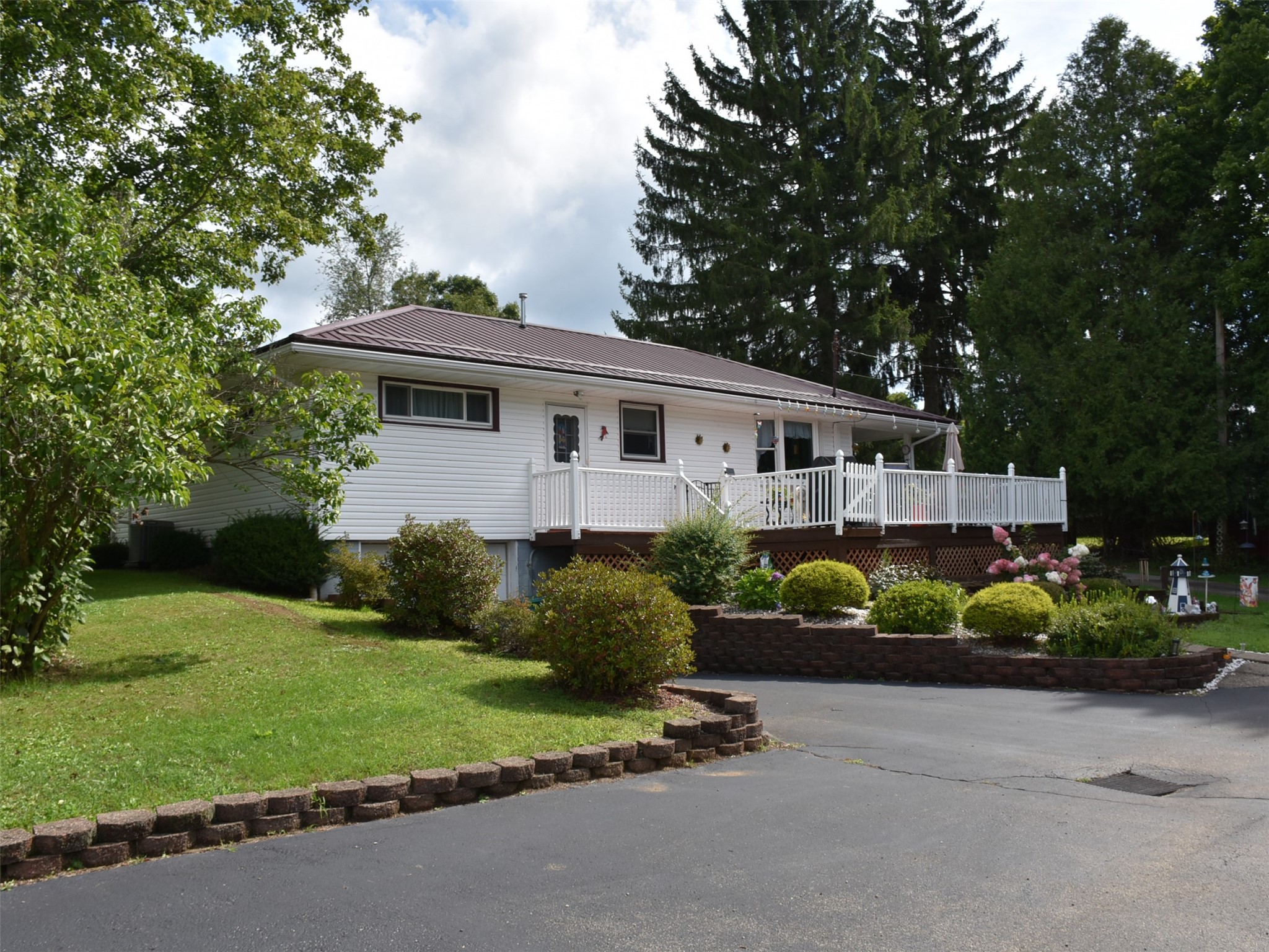 809 East Jamestown Road Jamestown, PA 16134 - Photo 34 of 40 Gallery Image 34