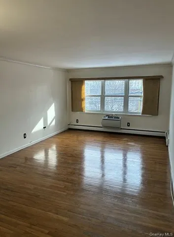 $280,000 | 206 Farber Drive, Unit 206, West Babylon, NY 11704