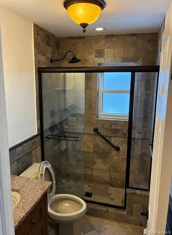 $280,000 | 206 Farber Drive, Unit 206, West Babylon, NY 11704