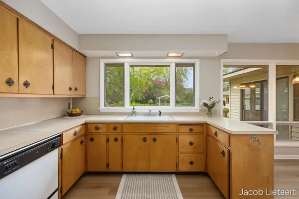 $325,000 | 1836 Millbrook Street Southeast, Grand Rapids, MI 49508