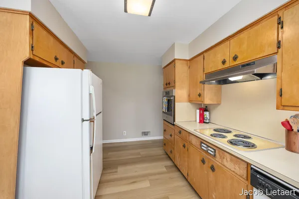 $325,000 | 1836 Millbrook Street Southeast, Grand Rapids, MI 49508