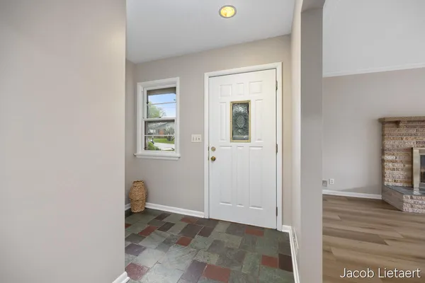 $325,000 | 1836 Millbrook Street Southeast, Grand Rapids, MI 49508